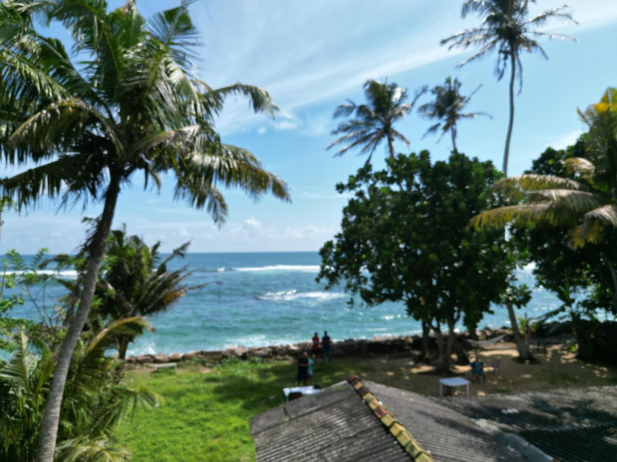 Together Beach House Midigama Timur Bagian luar foto